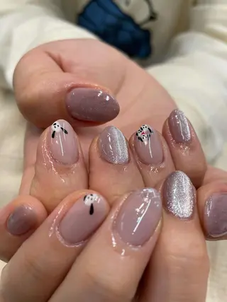 ネイル Blushオーナー Shiinaのネイルデザイン