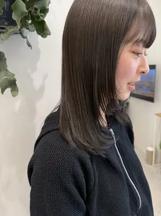 セミロング 💛🤍U too e’s 鎌倉🧸のヘアスタイル