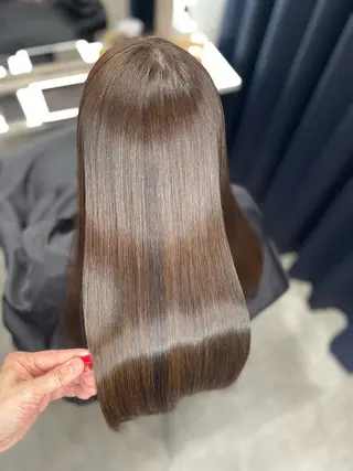 ロング 髪質改善・縮毛矯正専門店 美容室イリス所属・髪質改善・縮毛矯正 美容室iris.のヘアスタイル