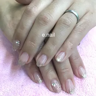 ネイル e.nail所属・和賀井 恵理のネイルデザイン