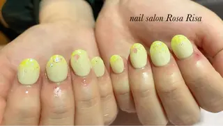 セミロング ネイル ネイルスタジオ シェイクユアハンズのネイルデザイン