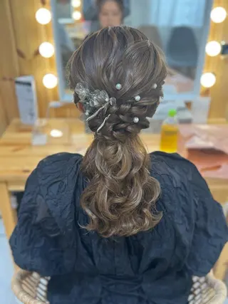 ヘアアレンジ 鷲見 望のヘアスタイル