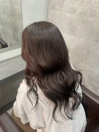 ロング カラー FLOPNIK所属・クニマツ クレアのヘアスタイル