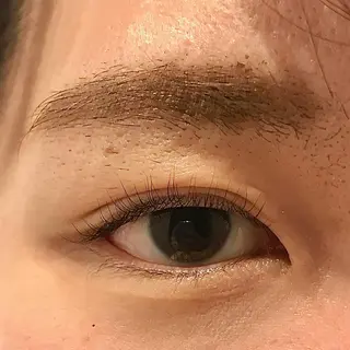 マツエク・マツパ miel大宮店所属・矢部 奈々の眉毛・アイブロウイメージ