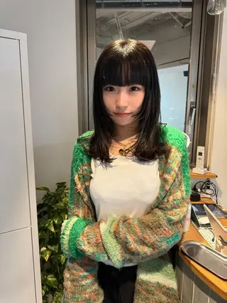 ミディアム 切りっぱなしボブ レイヤー/縮毛矯正のヘアスタイル