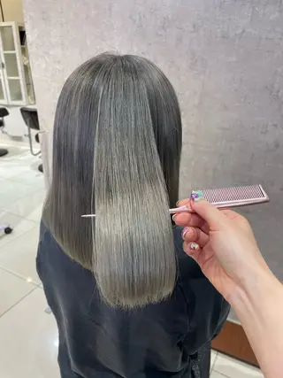 カラー shiho/名駅💎 ケアカラー/ブリーチのヘアスタイル