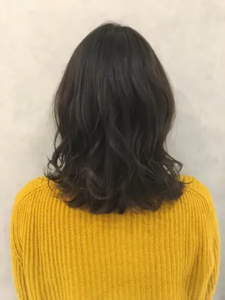 セミロング カラー ︎︎🧸 yuri ︎︎🧸のヘアスタイル