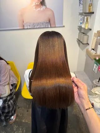 セミロング 縮毛矯正/レイヤー カット⭐️SHOTAのヘアスタイル