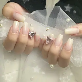 ネイル nami🐰🎀 堺筋本町ネイルサロンのネイルデザイン