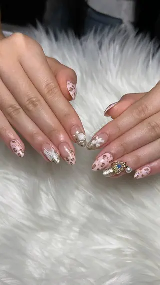 ネイル 関山 志乃のネイルデザイン