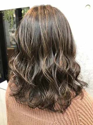 カラー ルーツカラー/ デザインカラー/井川のヘアスタイル