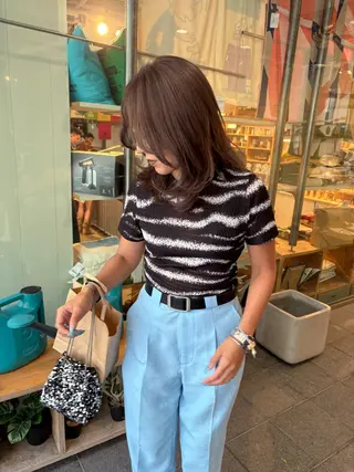 セミロング カラー yurika☁️ 似合わせ｜レイヤーのヘアスタイル