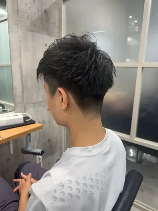 メンズ ayano /レイヤー/艶カラーのヘアスタイル