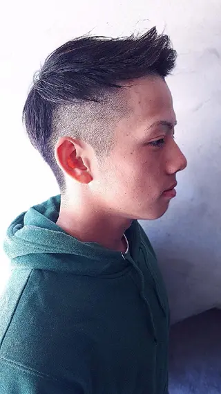 ショート 君野 彰治のヘアスタイル