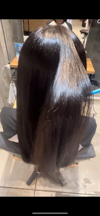 ロング ☀️マナカ/縮毛矯正 カラー/表参道のヘアスタイル