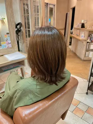 ミディアム 前平 友慈のヘアスタイル