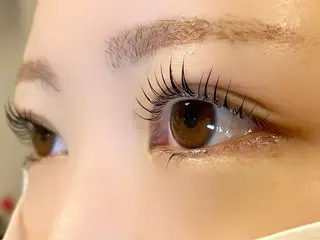 マツエク・マツパ Pinklagoon横浜店所属・Ririko🌼 Pinklagoonのマツエク・マツパデザイン