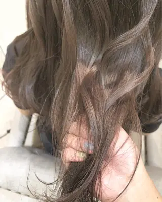 ロング カラー MYA 🤍kanaのヘアスタイル