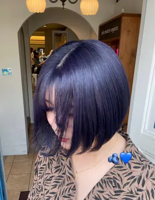 ショート ハイトーン/透明感 カラー/下出有沙のヘアスタイル