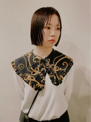 ショート カラー SALOWIN所属・ブリーチ✨ ボブ🪢レイヤーのヘアスタイル