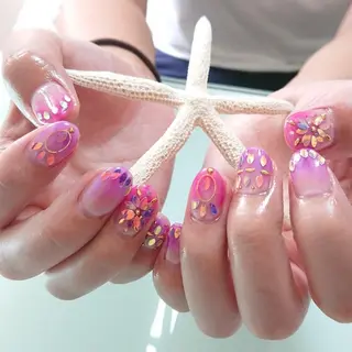 ネイル QULEONAIL所属・大城 裕麻のネイルデザイン