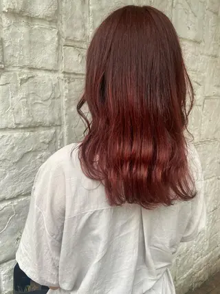 セミロング カラー カジュアルを女っぽく 𝗮𝘆𝗮𝗰𝗼のヘアスタイル