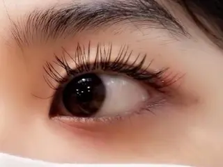 マツエク・マツパ 岡田詩織 MODE Ks松原店のヘアスタイル