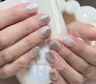 ショート R NAILSALONのネイルデザイン