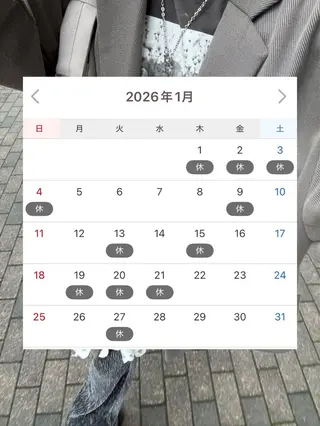 ショート 🧸ミルクティー／ ぷつっとボブ｜ミクのヘアスタイル