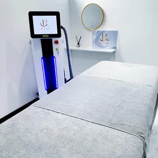 メンズ REAL beauty salon所属・【脱毛専門】 REALbeautyのエステ・リラクイメージ