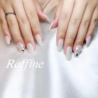 ネイル RAFFINE haru🦋🩵のネイルデザイン
