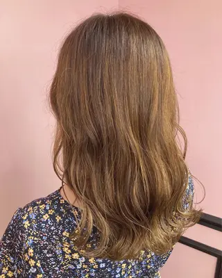 ミディアム カラー ✨髪質改善縮毛矯正✨ 宇田川修平のエステ・リラクイメージ