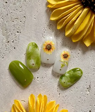 ネイル iro+ nailのネイルデザイン