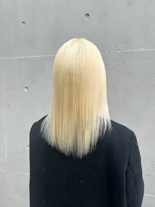 セミロング カラー ハイトーンカラー ⭐️NAZUNAのヘアスタイル