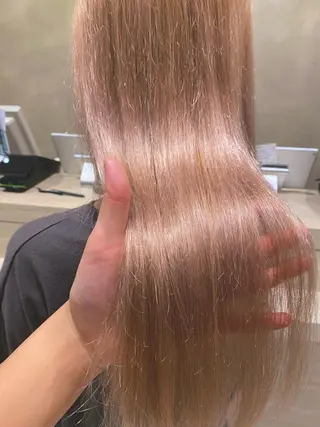 ロング ヤマグチ ナツキのヘアスタイル