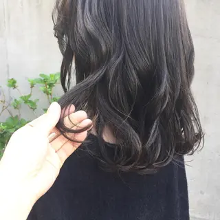 セミロング カラー ヘアアレンジ 柔らかいcolor 🌿harukaのヘアスタイル