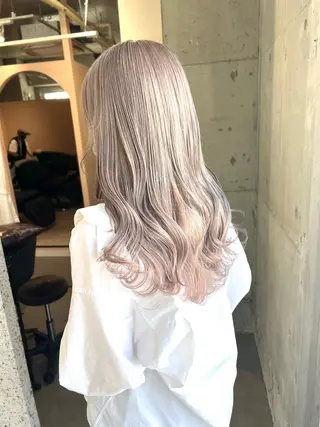 ロング カラー ヘアアレンジ lani ブリーチ /ダブルカラーのヘアスタイル