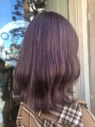 ミディアム カラー CoCooN minamiのヘアスタイル