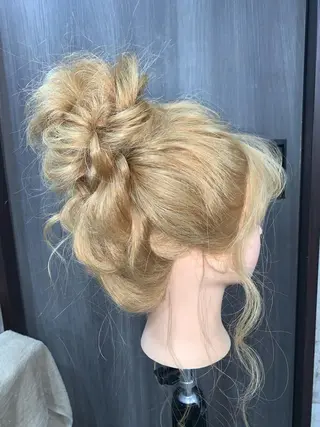 ヘアアレンジ KISS SWAN所属・B E C H I C O〔べち子〕のヘアスタイル