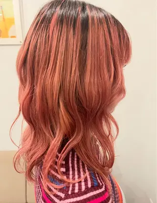 CURRO HAIR所属・杉屋 和花菜のヘアスタイル