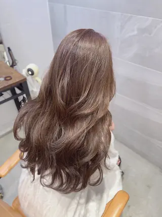 ロング kiti SAKAE所属・のり/顔まわり/韓国 /レイヤーカットのヘアスタイル