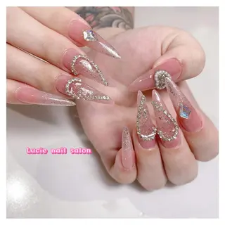 ネイル LUCIE NAIL SALON所属・NGUYEN THI THANHのネイルデザイン