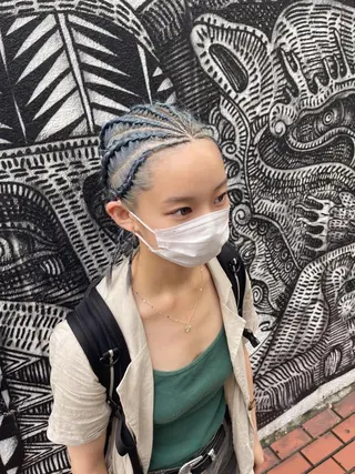 ミディアム カラー ヘアアレンジ haco+所属・🌈派手髪エクステ ブレイズ🌈ひろとのヘアスタイル