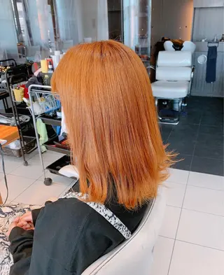 セミロング カラー 脱白髪染め美容師 竹内涼乃のヘアスタイル