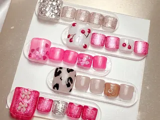 ショート Conjunim MAMI🎀✨のネイルデザイン