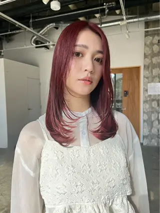 セミロング カラー 間水 和樹のヘアスタイル