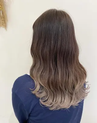 ロング カラー ヘアアレンジ 韓国レイヤー🖤🤍 /うえのゆずのヘアスタイル