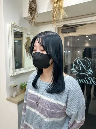 セミロング cinq PROJECT所属・ミルクティーベージュ /三村克彦のヘアスタイル