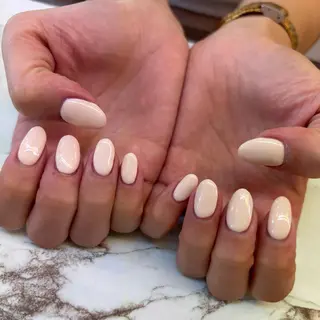 ネイル Honey Bee所属・Honey Bee Mikuのネイルデザイン