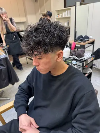 ミディアム パーマ メンズ 💈メンズ特化💈 TASUKUのヘアスタイル
